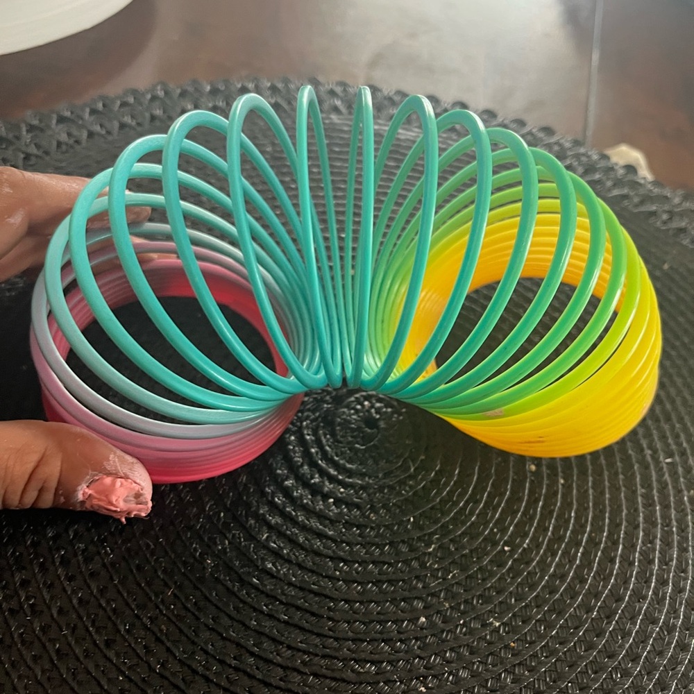 Slinky the original Walking Spring Toy  Plastic Rainbow